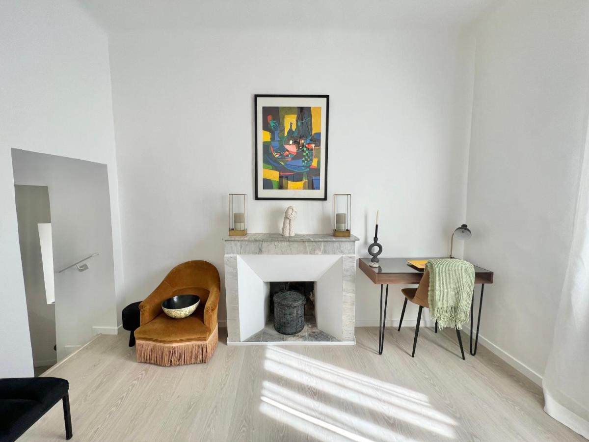 Maison De Village Au Calme. Lourmarin Esterno foto