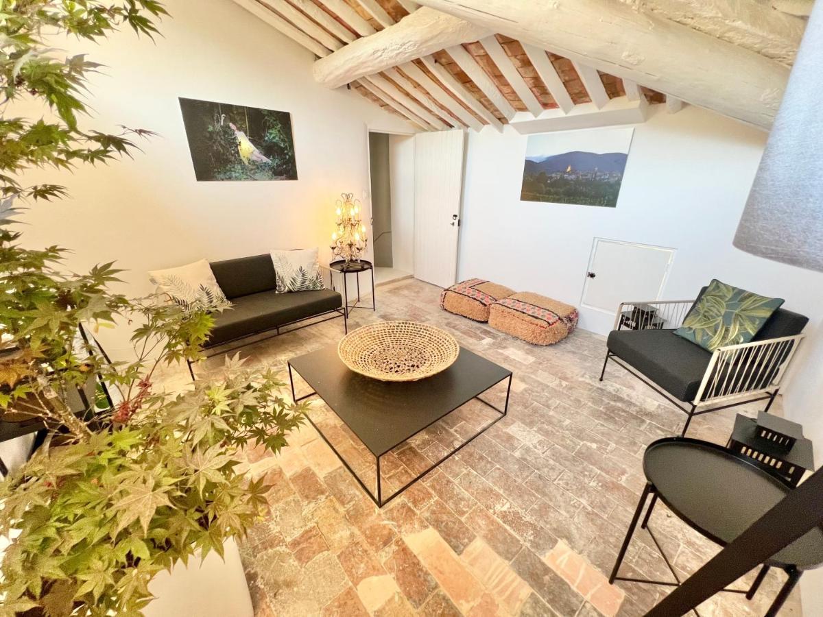 Maison De Village Au Calme. Lourmarin Esterno foto
